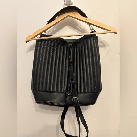 Zara Black Quilted Backpack - Picture 4 of 6